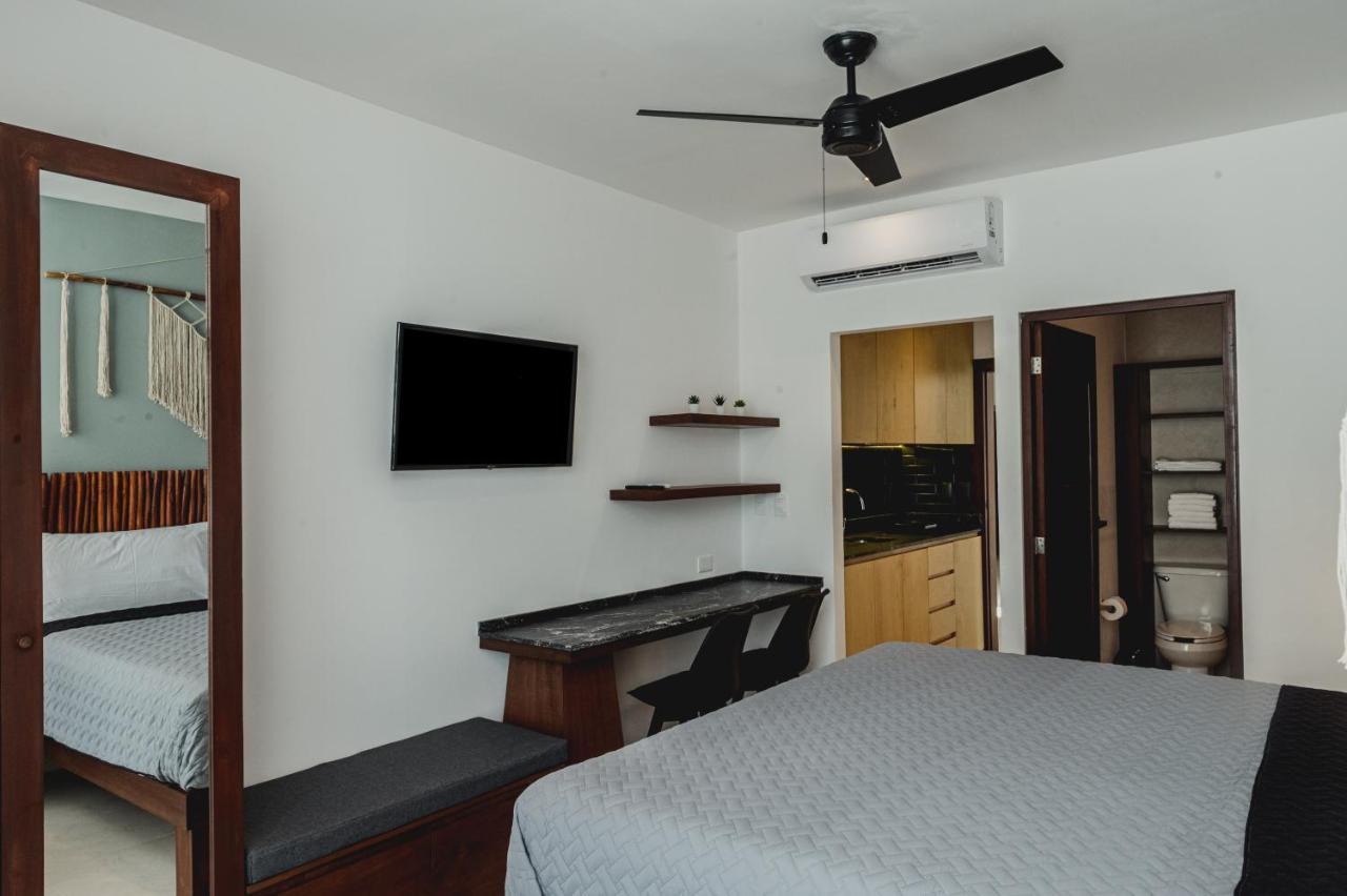 Phantom Suites Playa del Carmen Esterno foto