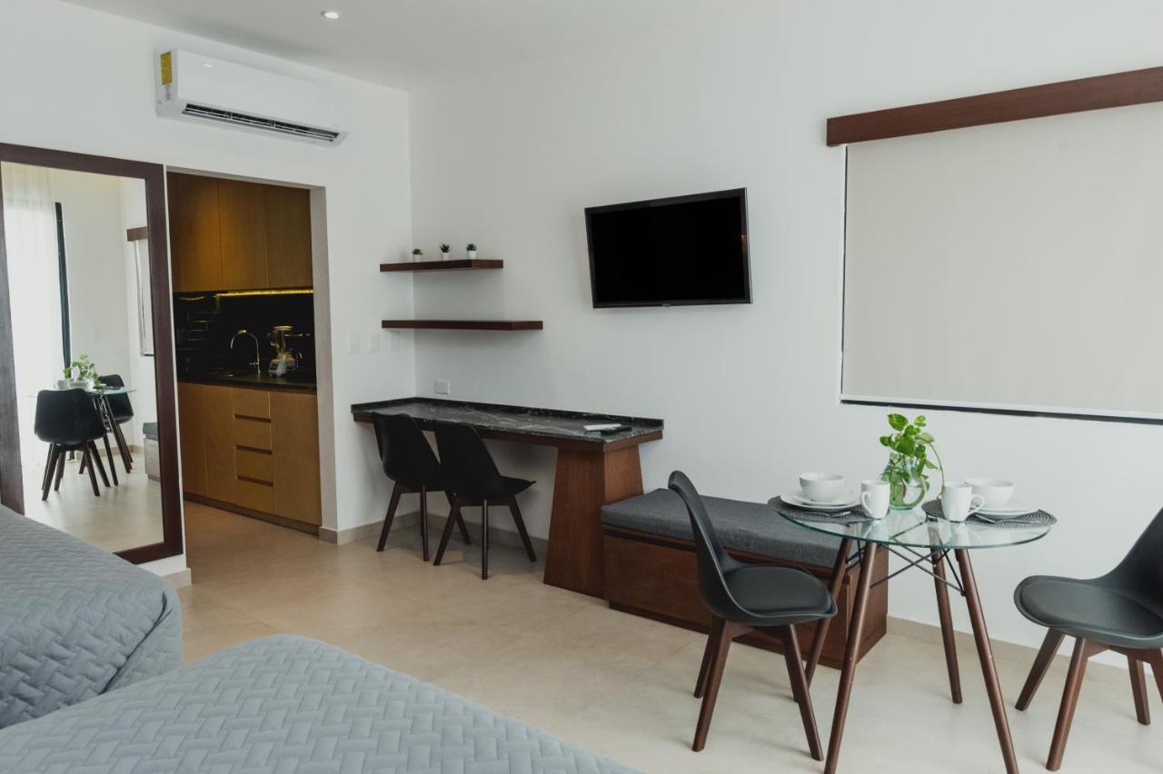 Phantom Suites Playa del Carmen Esterno foto